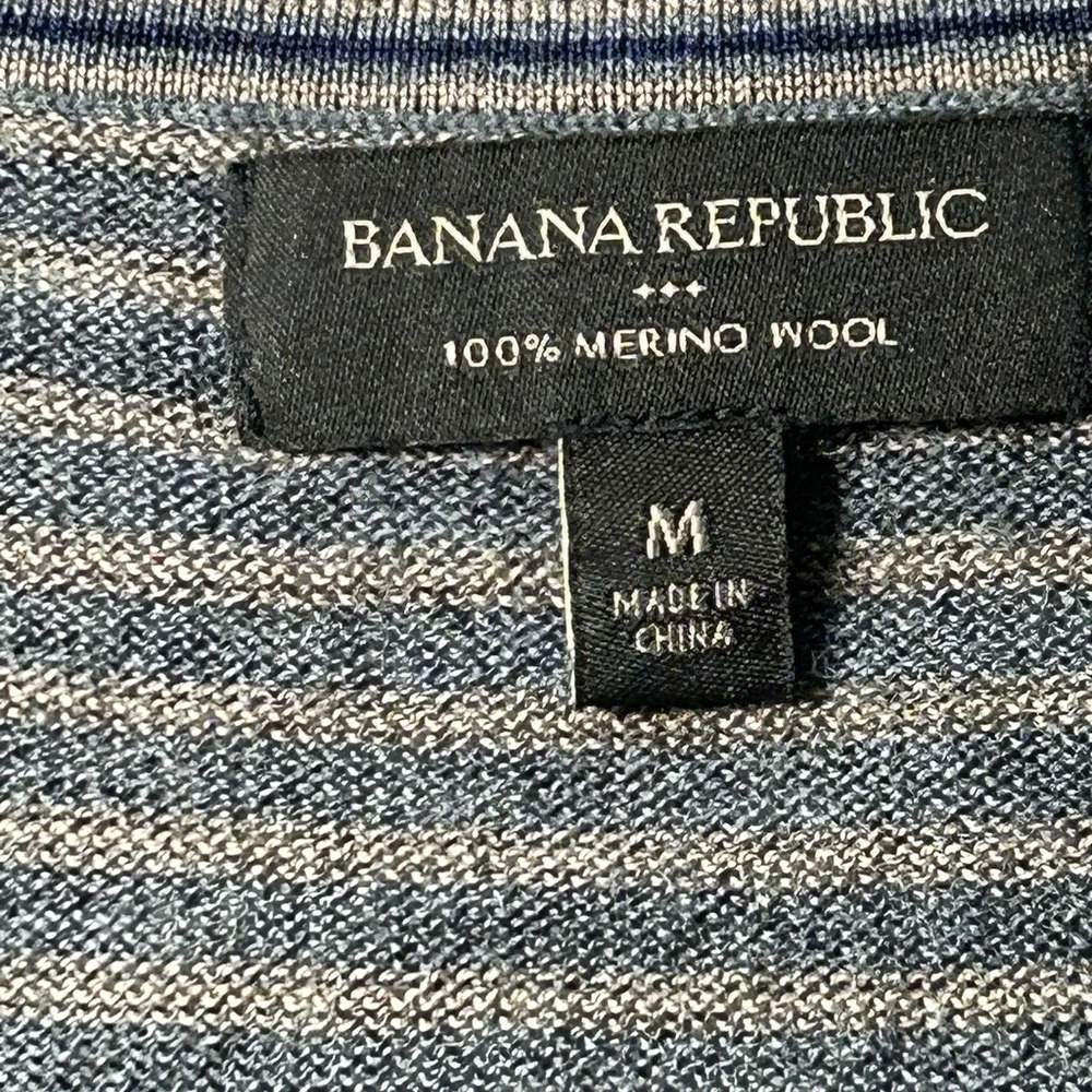 Banana republic‎ 100% merino wool sweater, men’s long sleeve, V-neck gray & tan